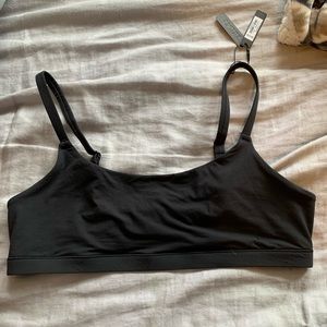 Kkw skims bralette